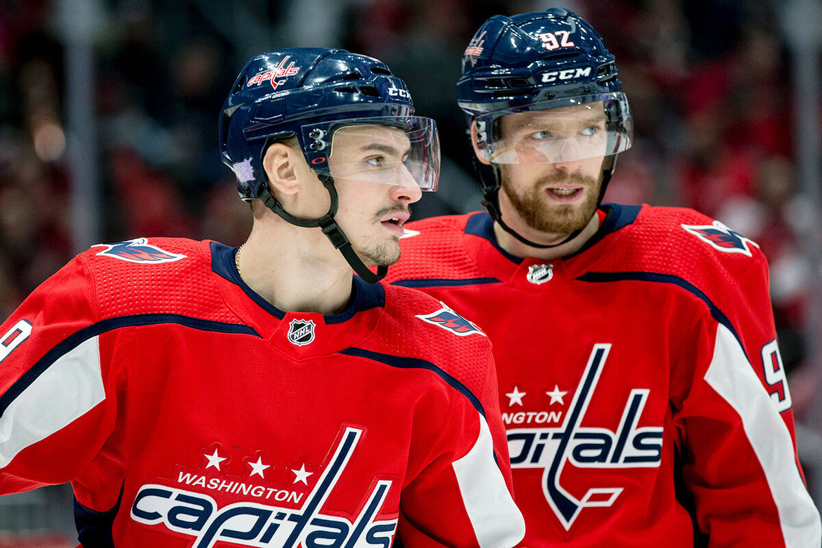 Орлов - слева, Кузнецов - справа