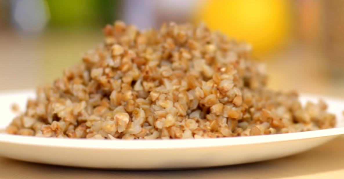 Крупы гречка рис. Плов из риса и гречки. Гречка вместе. Рисово гречневая каша. «рассыпуха» (гречневая каша).