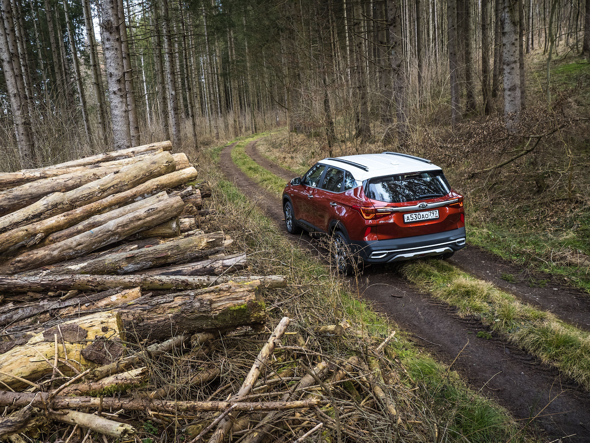 Селтос 1.6 отзывы. Kia Seltos полный привод. Seltos 2021. Kia Seltos off Road. Kia универсал бездорожье.