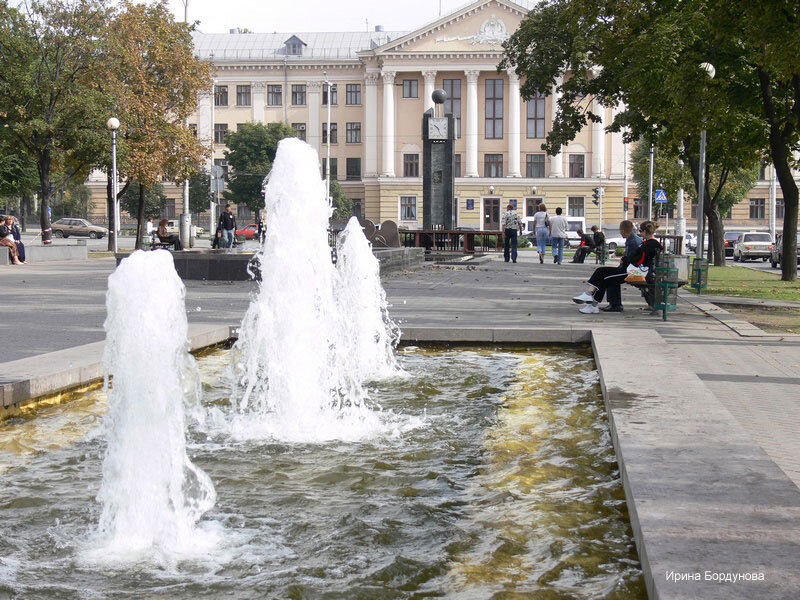 и фонтаны и часы очень хороши. фото из интрнта