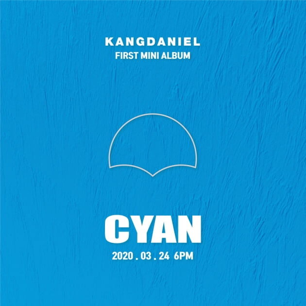 Фототизер к 1-му миниальбому Кан Даниэля «CYAN» / Фото = KONNECT ENTERTAINMENT

