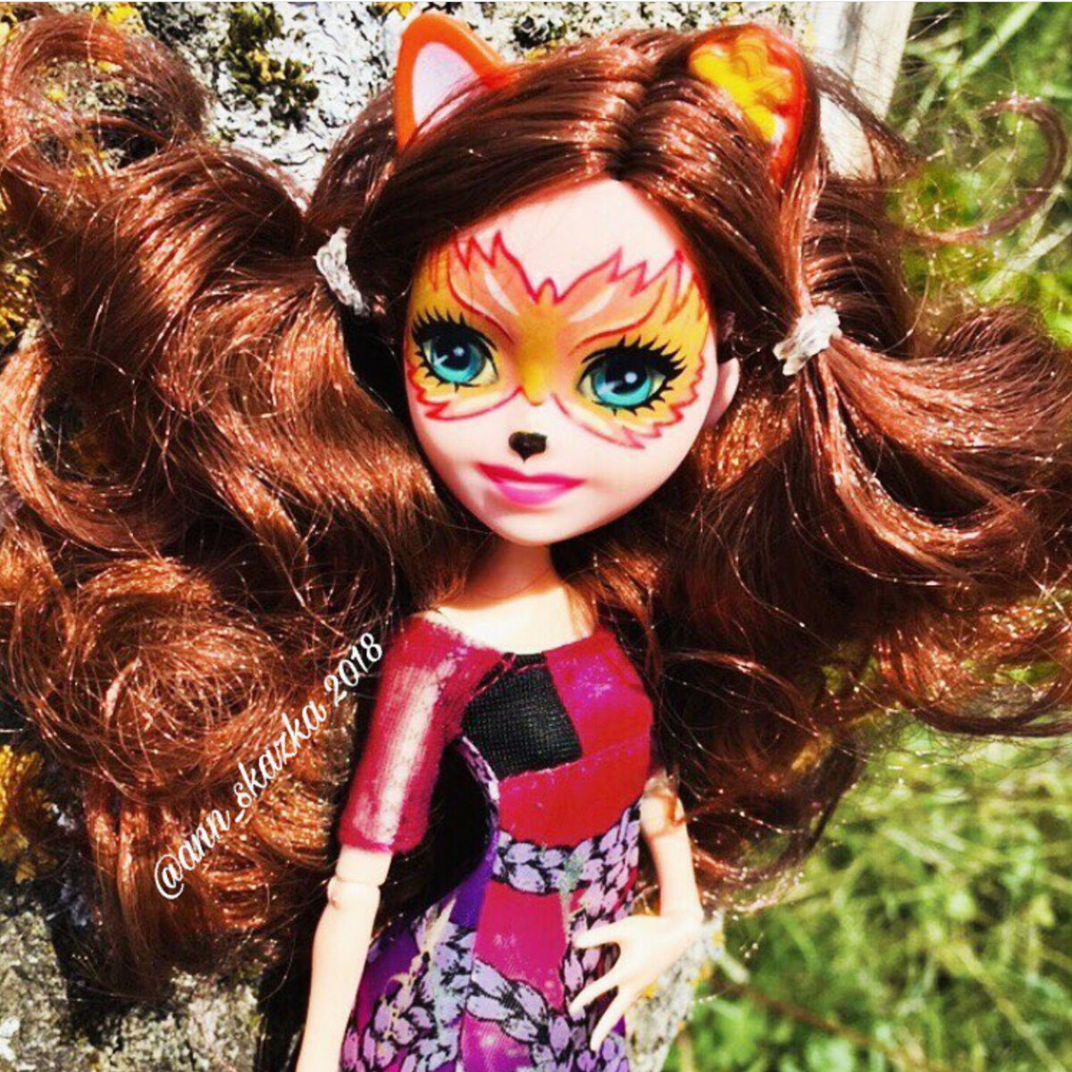 С лисичкой мне не повезло у неё вырвана прядь волос. 