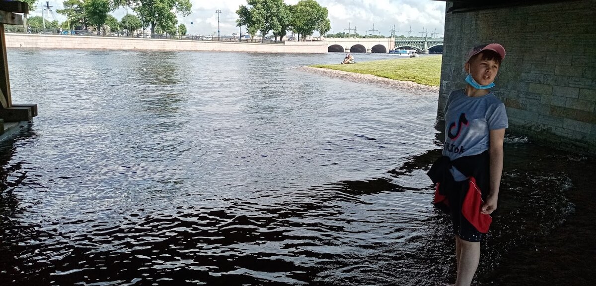 Кронверкский проток.