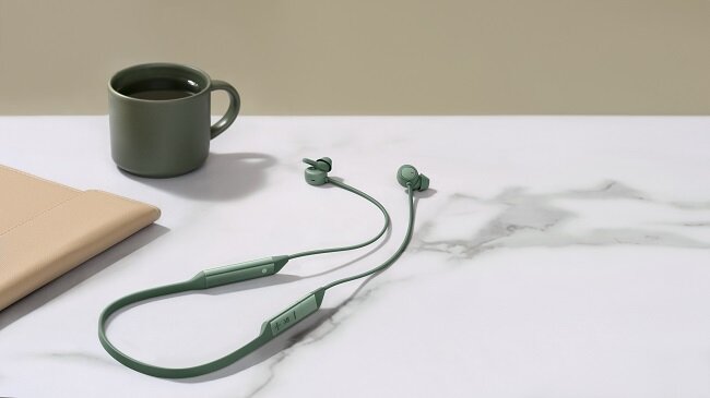 Новые Bluetooth-наушники Huawei FreeLace Pro