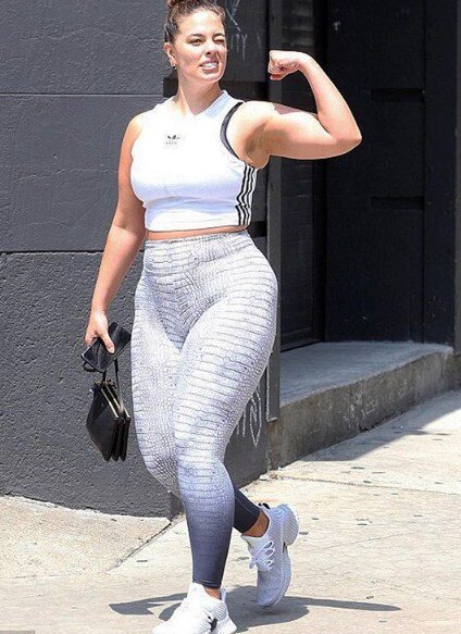 Фото: https://www.instagram.com/ashleygraham/