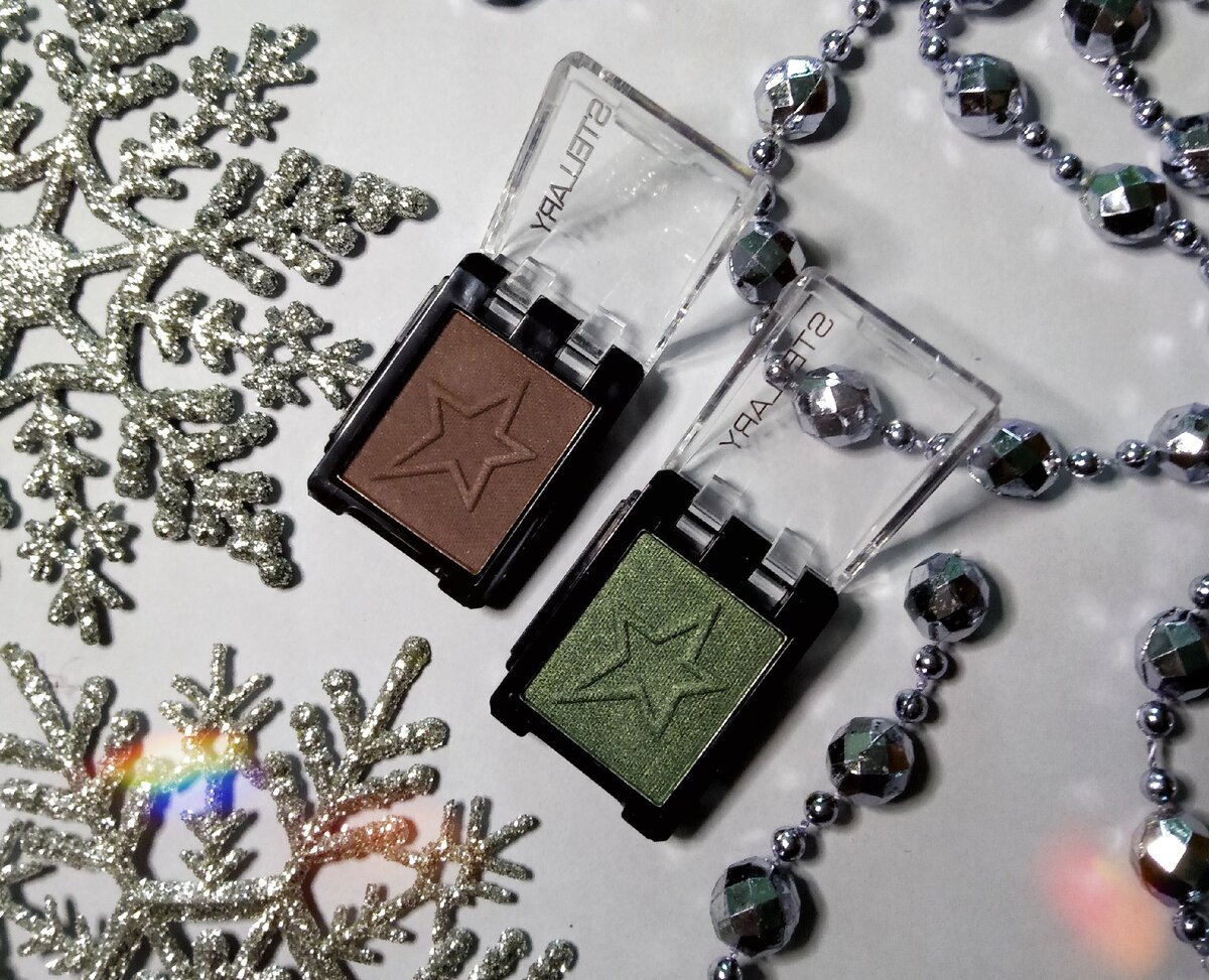 Мои два "супер-бюджетных" дружочка - тени от марки Stellary.