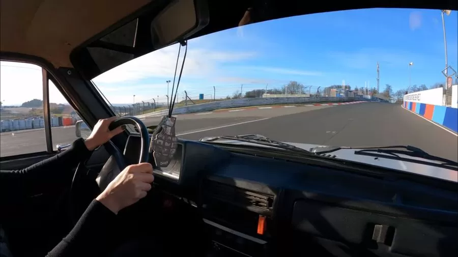 Граната вместо елочки?!