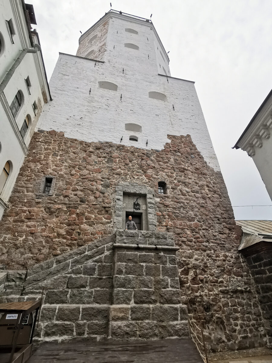 Башня Олеф- внутренний двор. 