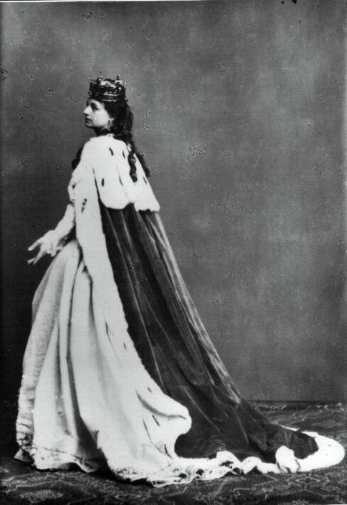 Актриса Хелена Моджеевская в образе Ядвиги. Источник: Biblioteka Jagiellońska