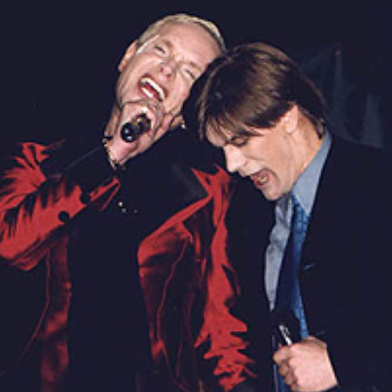 Великолепное фото Бориса и Николая, можно придумать любой смешной комментарий, но это я оставлю на вашей совести.