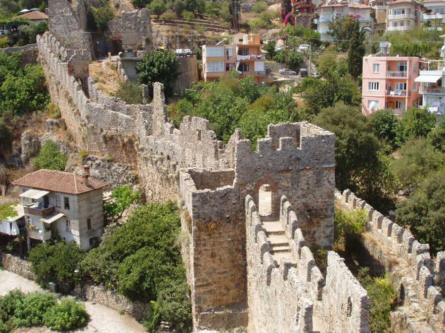 Часть крепости в Алании