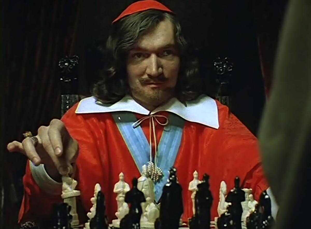 Александр Трофимов в роли кардинала Ришелье в отечественном фильме "Д'Артаньян и три мушкетера". Невероятно, но 40-летнего кардинала играет 26-летний актер