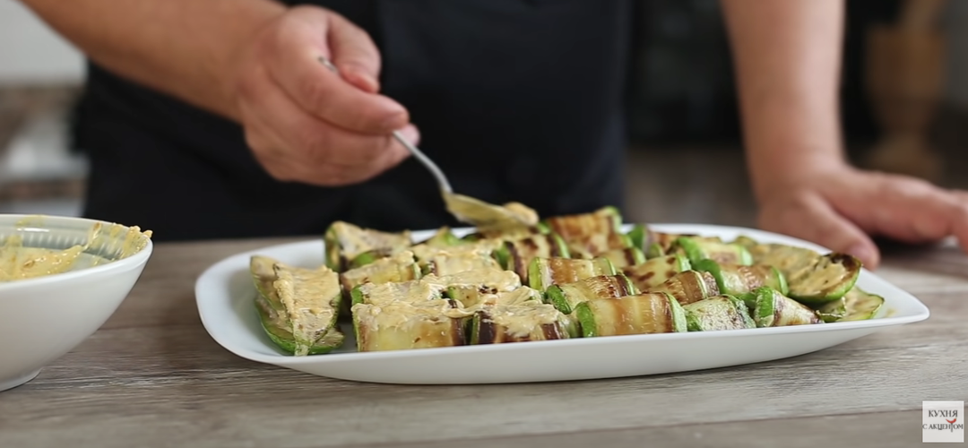 Нежные и румяные кабачки по-грузински. Делюсь семейным секретом.