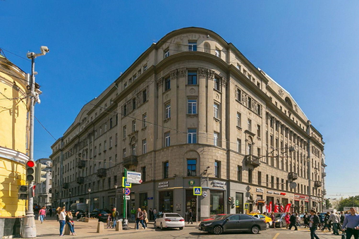 Дом по адресу: г. Москва, улица Солянка, д. 1, стр. 2 (фото автора)