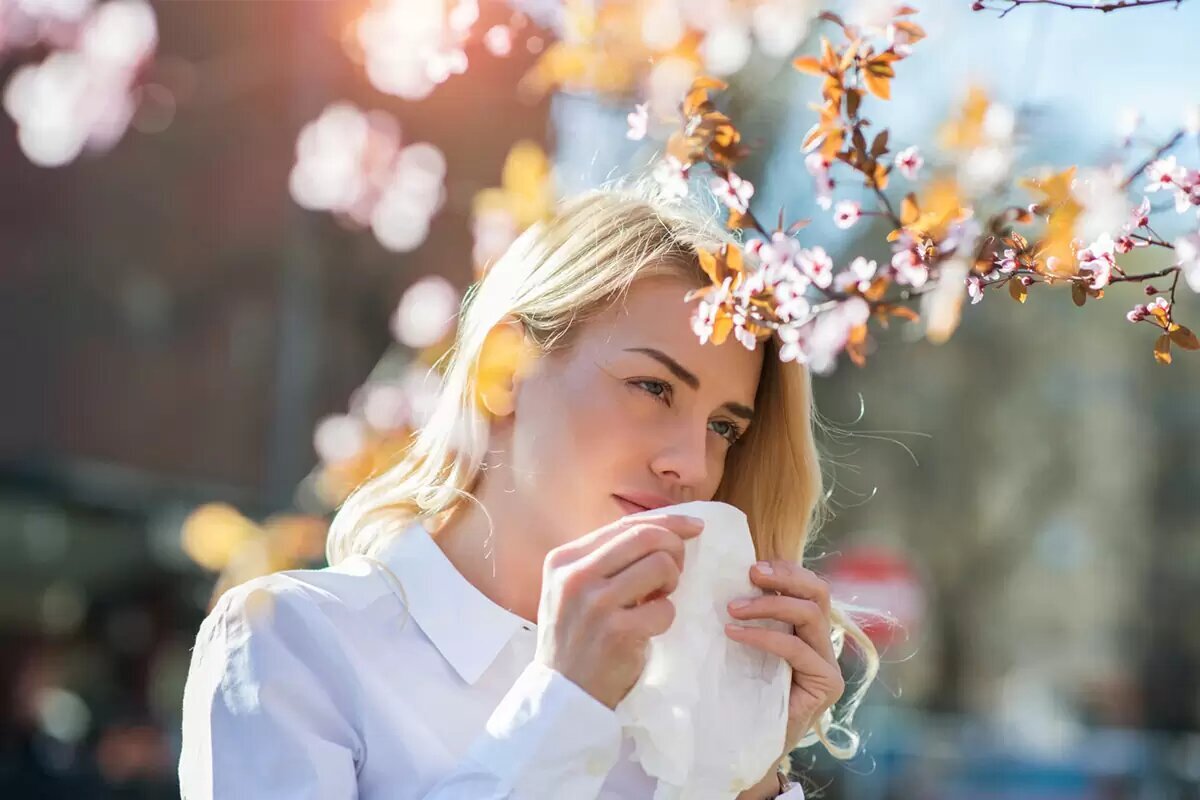 Сезонная аллергия весной. Весенний поллиноз. Аллергия фотосток. Аллергия на весну. Весенняя аллергия.