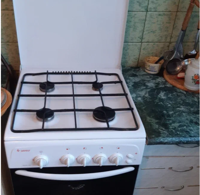 La limpieza del horno es una de las fases de limpieza más problemáticas. La grasa seca y quemada no se elimina tan rápido como nos gustaría.-4