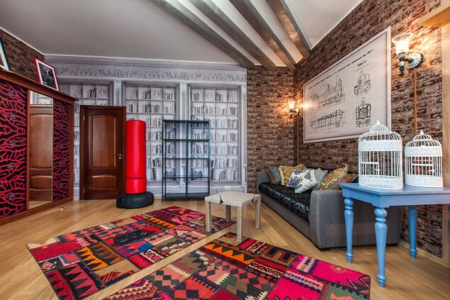 Современная комната для мальчика-подростка в рок-стиле – богемное обиталище будущего кумира