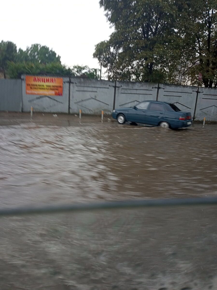 Улица Уральская Комсомольский микрорайон. Фото автора.