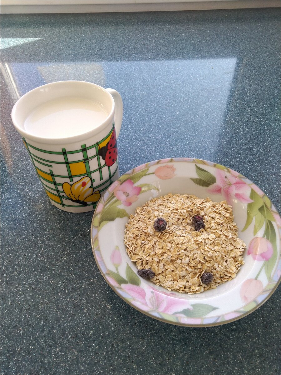 Кашка с черникой