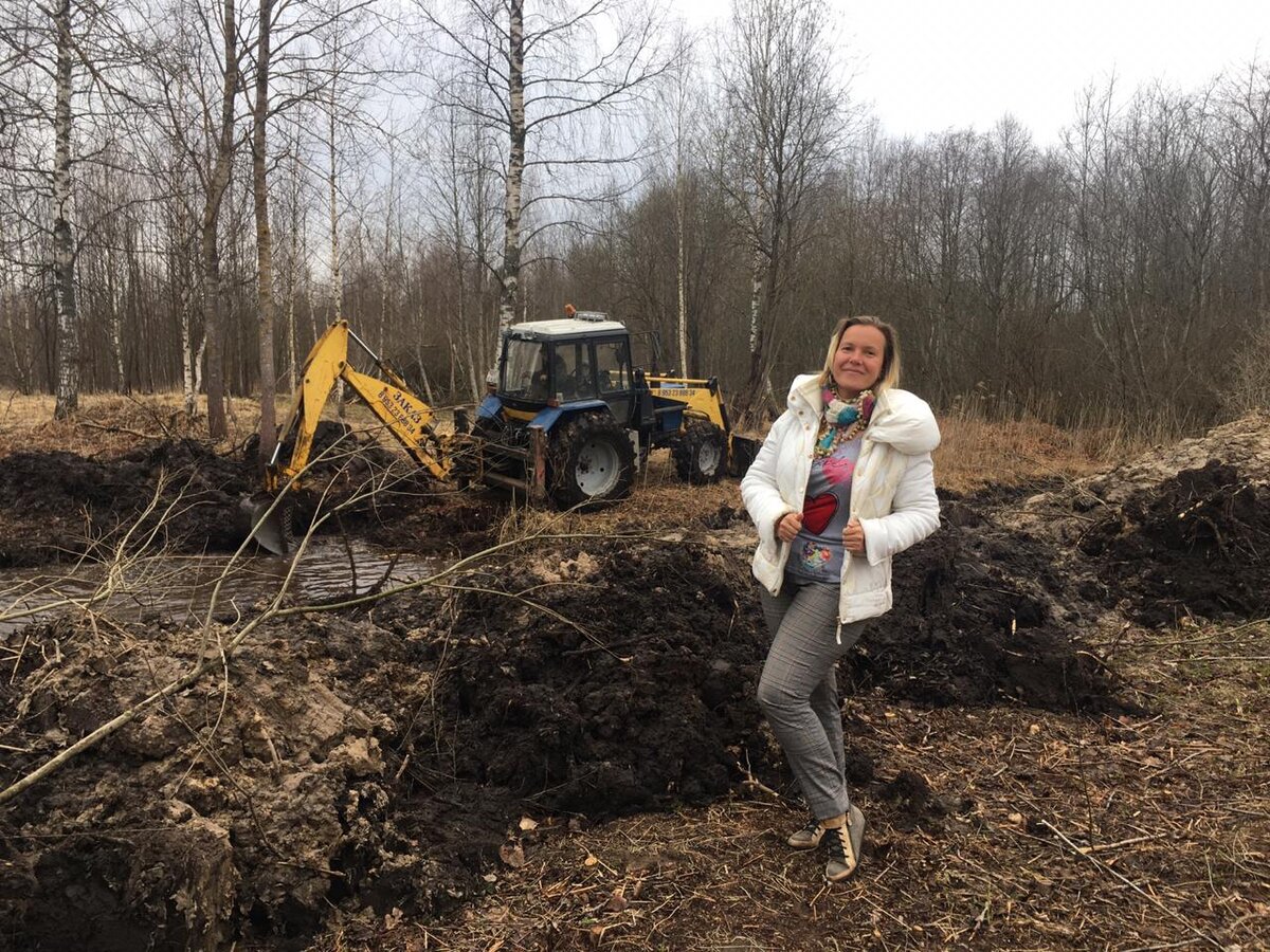 фоточка с экскаватором первая в моей жизни)))