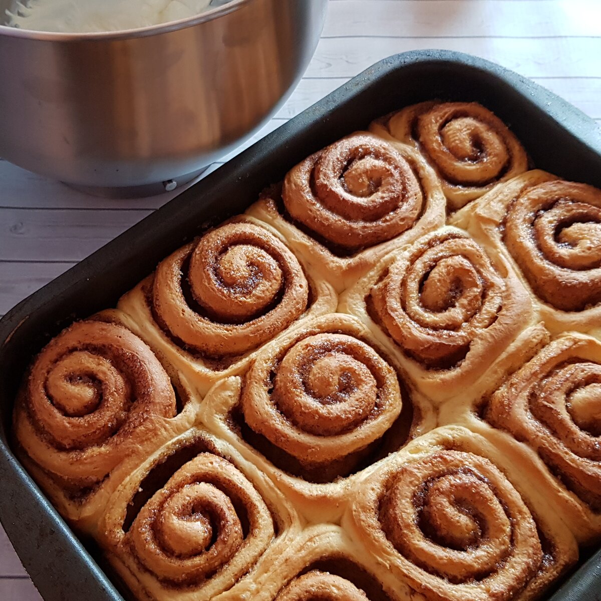 Cinnabon булочки с корицей