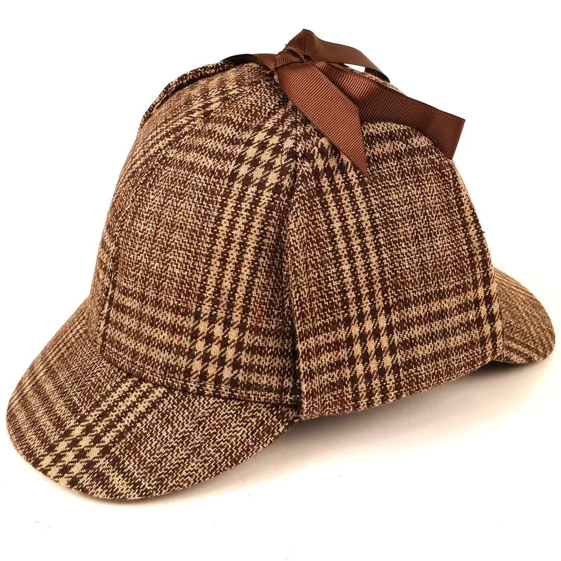 Кепку deerstalker. Шапка шерлока холмса. Каскетка шерлока холмса. Охотничья шляпа шерлока холмса. Шляпа шерлока холмса.