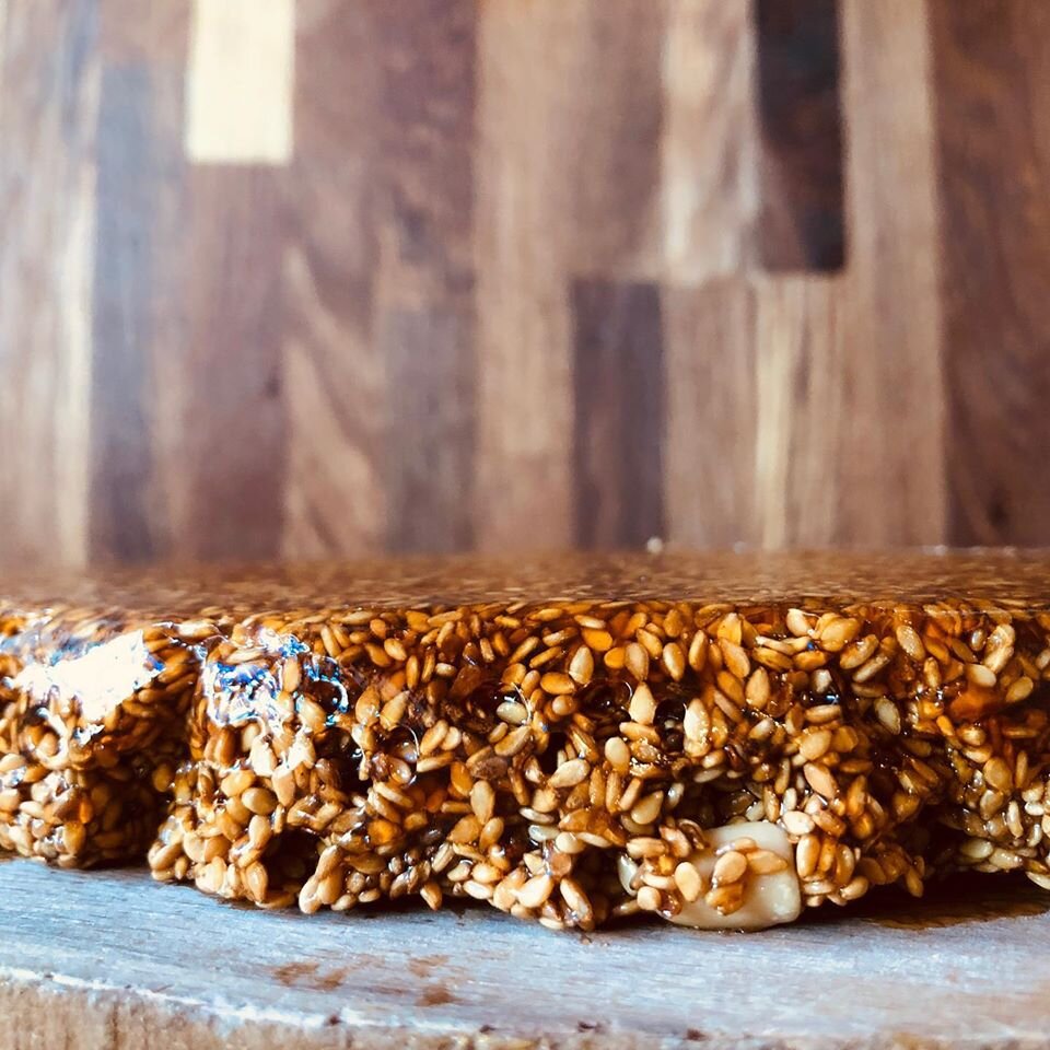 Получается вот такая вкусняшка - грильяж на мармарисянский лад.