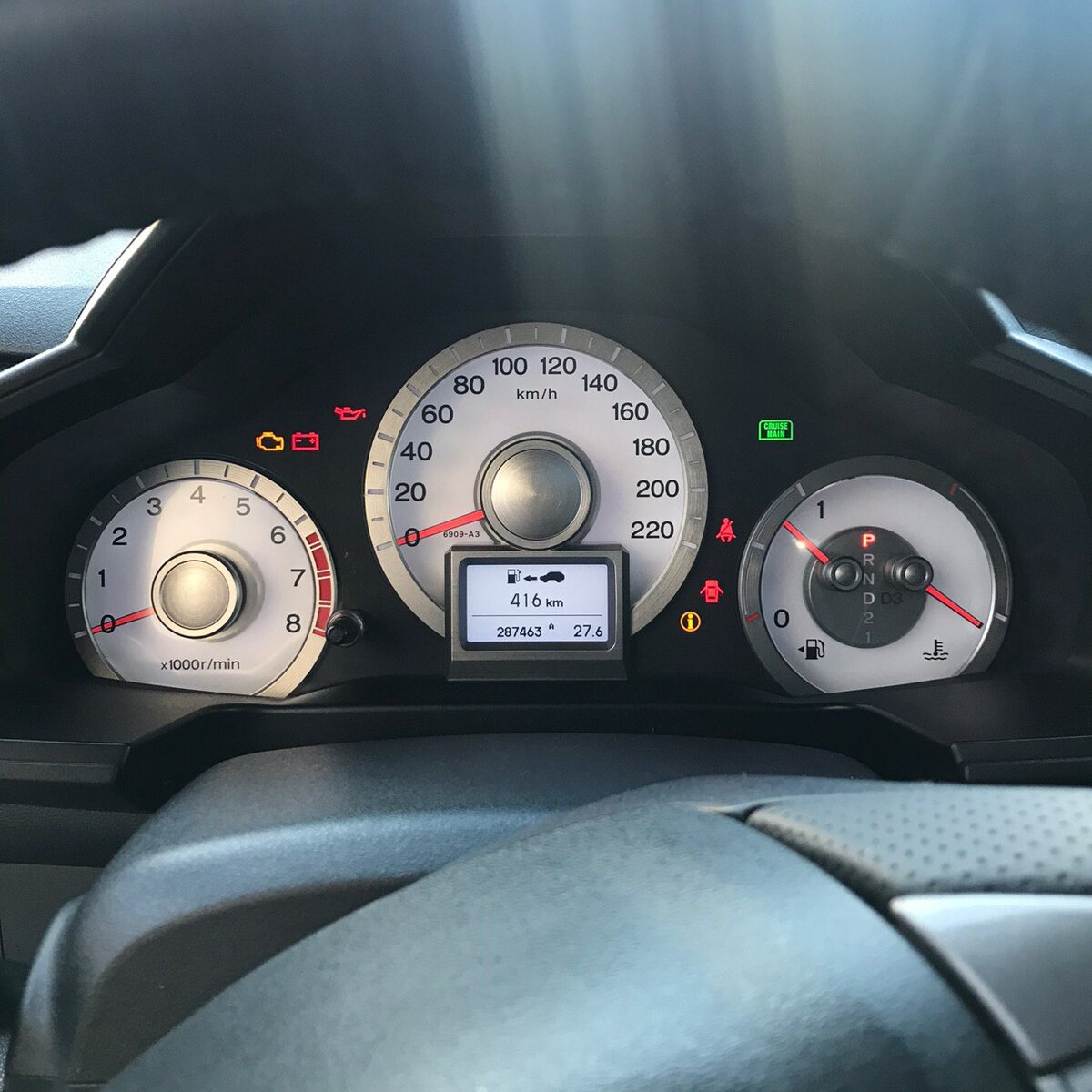 Пробег уже приближается к третьей сотне тысяч. И я был удивлен состоянию салона