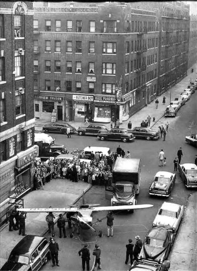 Самолёт Фицпатрика на 191st Street 1956 год.