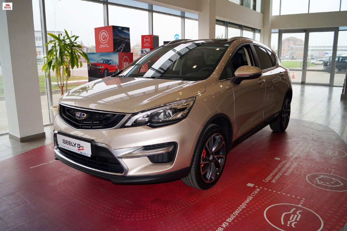 Автомобиль Geely GS 2020 года выпуска