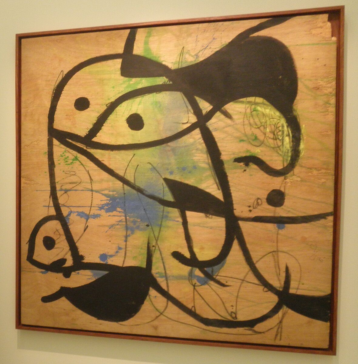 На этой картине птичку видно явно, а вон на следующей..