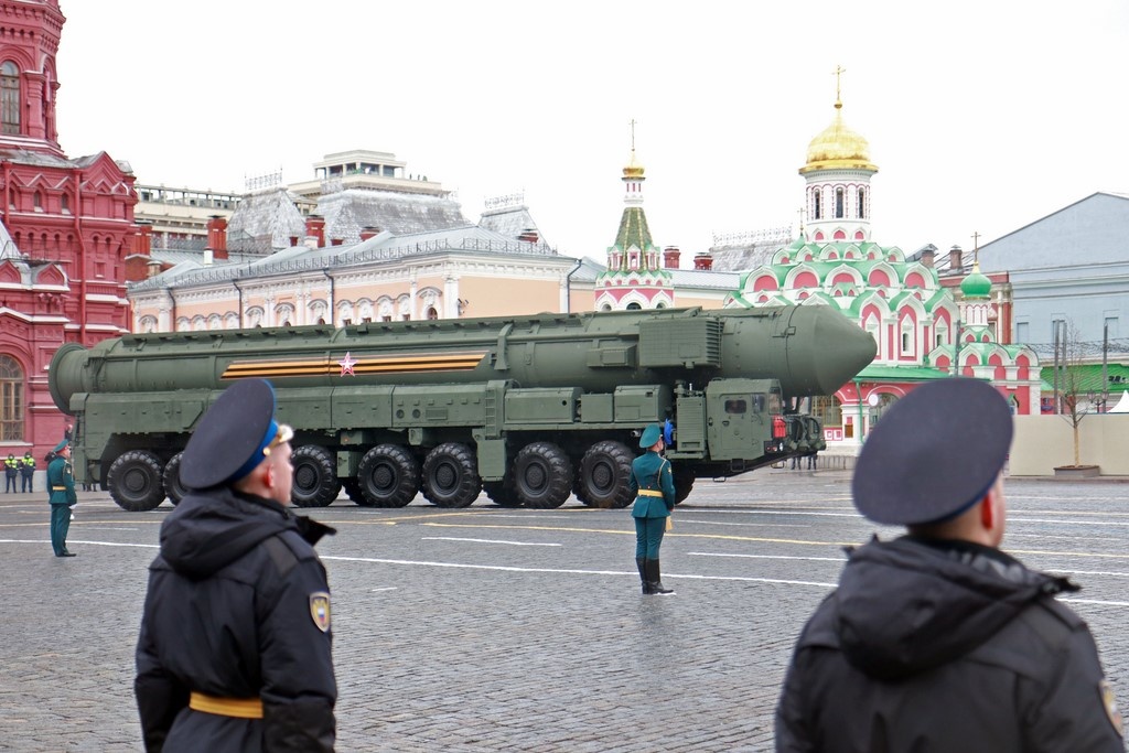 фотограф Галина Савинич  Стратегический ракетный комплекс АПУ Ярс