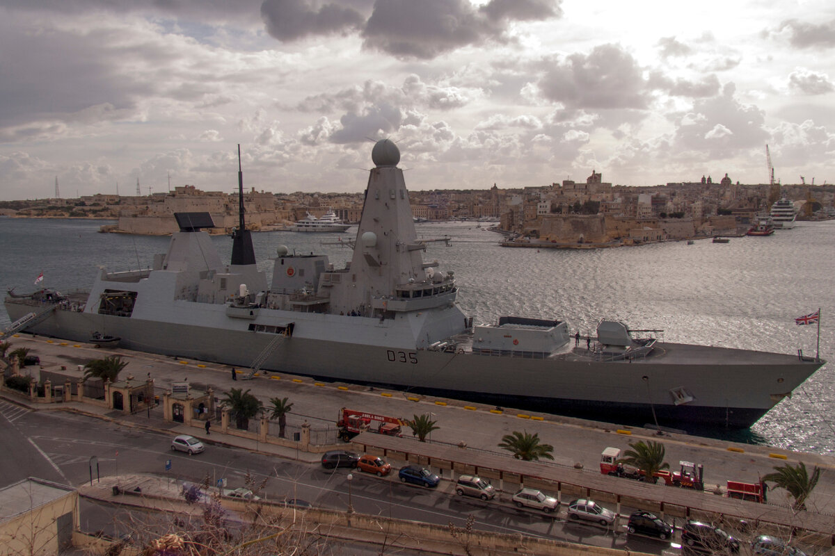 Эсминец Dragon