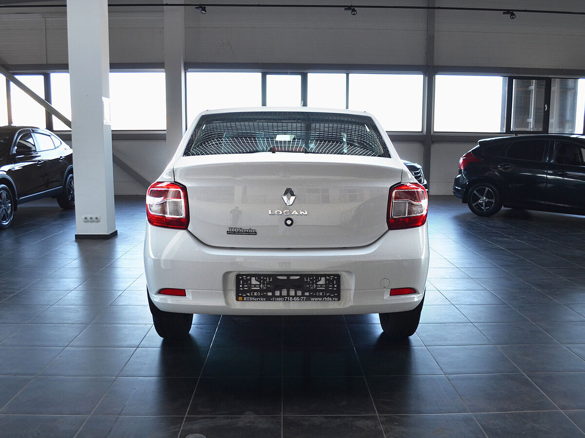 Renault Logan. Источник иллюстрации - auto.ru