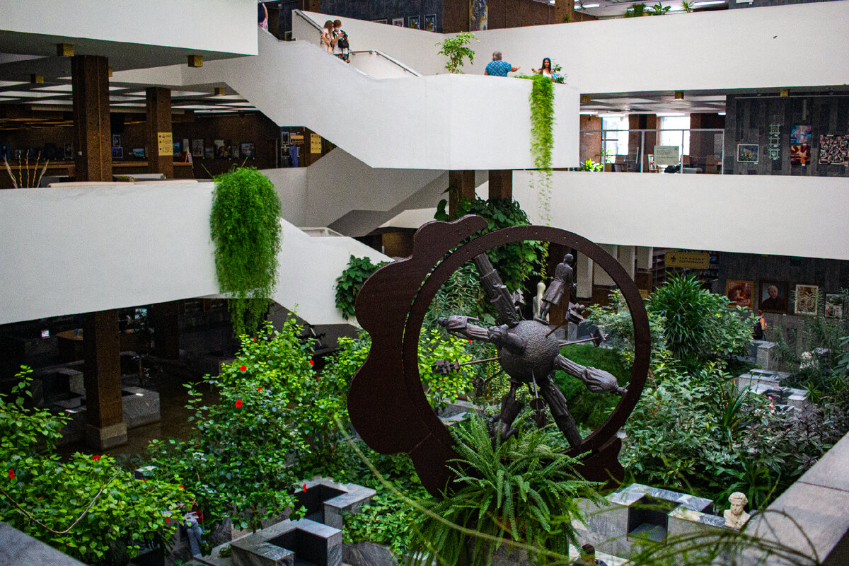 Необычная библиотека в Ростове-на-Дону. Донская Государственная ...