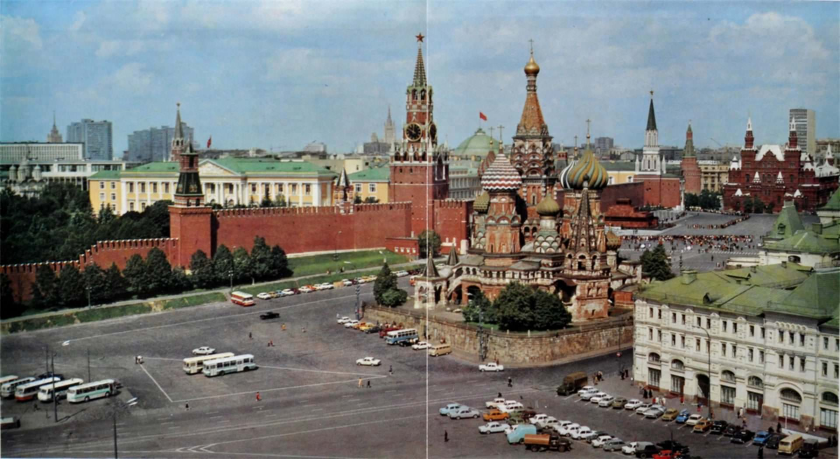 Кремль ссср. Москва 90 Кремль. Московский Кремль 1991 СССР. Кремль Москва 1980. Кремль Москва 1970.