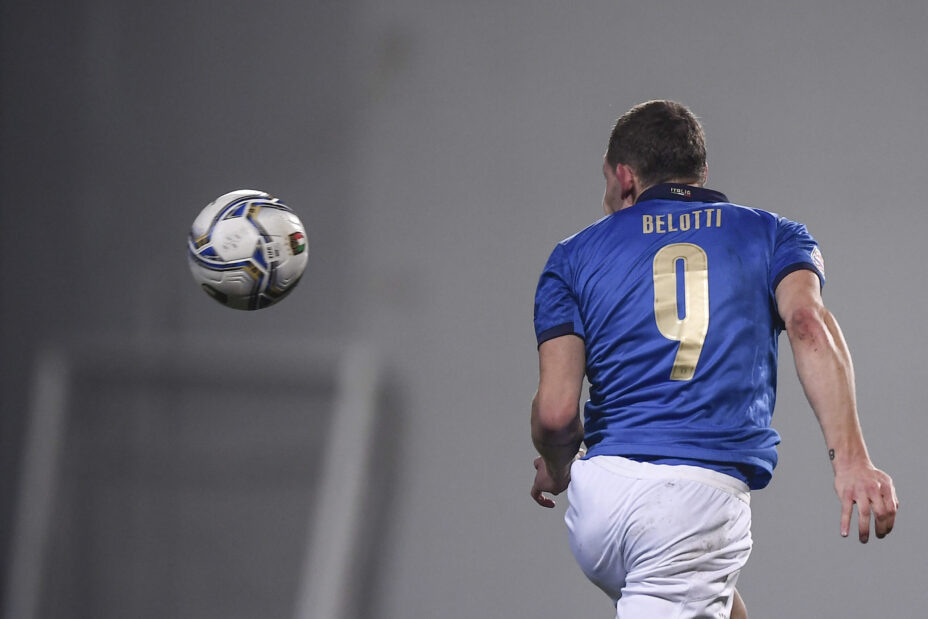    Итальянский нападающий Андреа Белотти выбирает себе новый клуб. Фото: Reuters