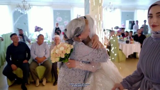 Красивые Платья На Чеченских Свадьбах У Матерей фото 27