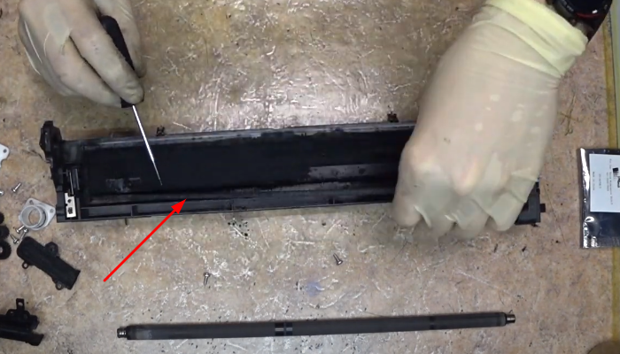 Фото 36. Выгибаем уплотнитель