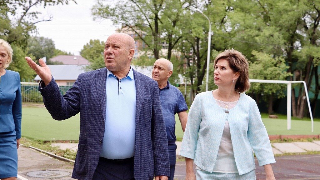     Фасад учреждения пострадал и требует ремонта, который оценивается примерно в 13 млн рублей.