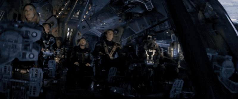 Кадр из фильма "Мстители: Финал"       