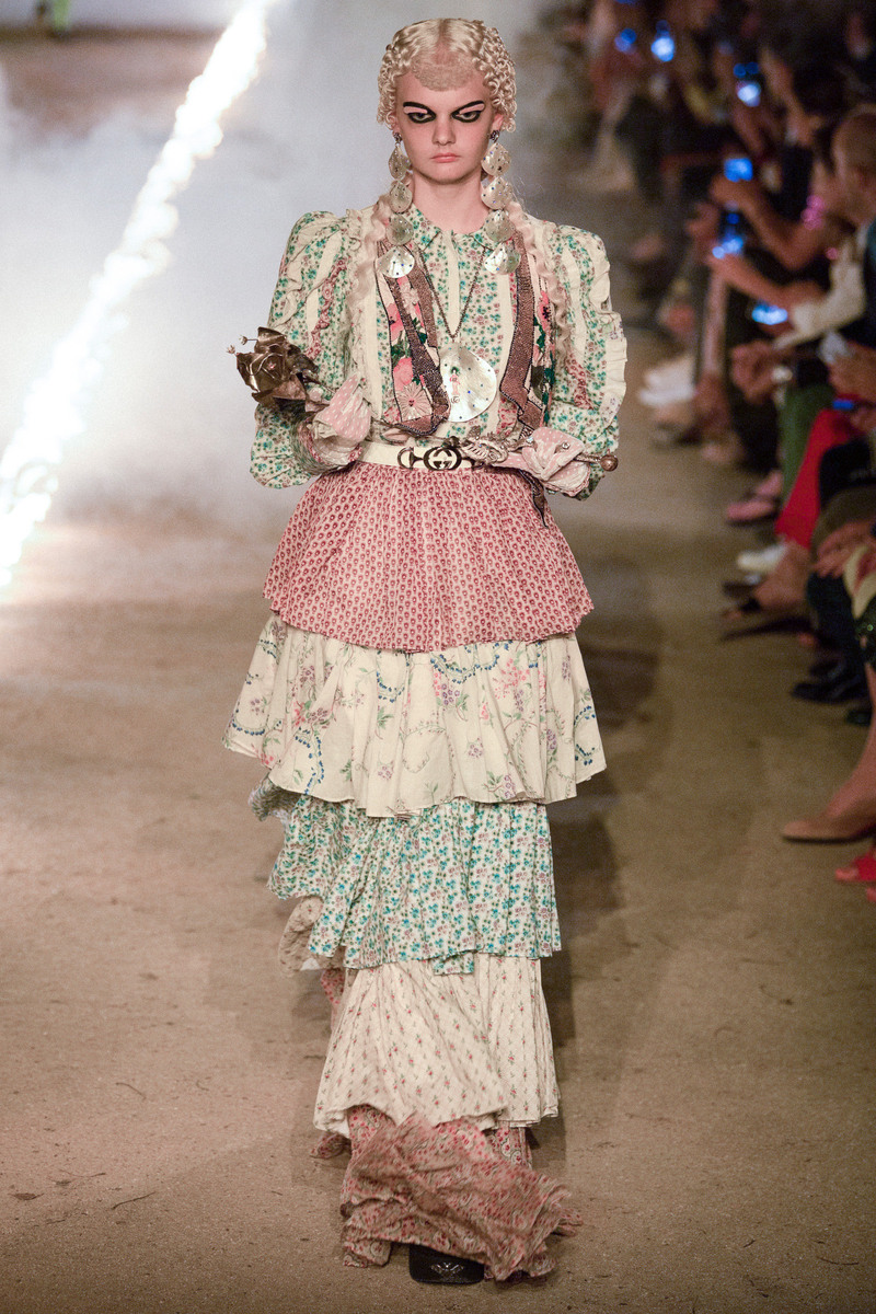 Показ Gucci Весна-Лето 2019 Париж