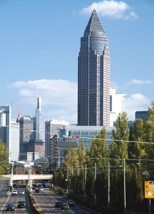 The Frankfurt Fair Tower - The Messeturm – участница научных расчетов. Фото by Gerd Bezner  