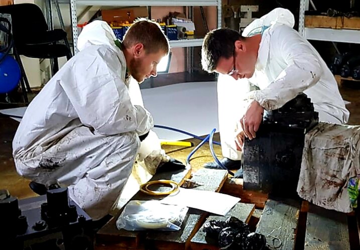 Иногда это похоже на хирургическую операцию...