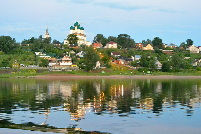 Тутаев с борта теплохода
