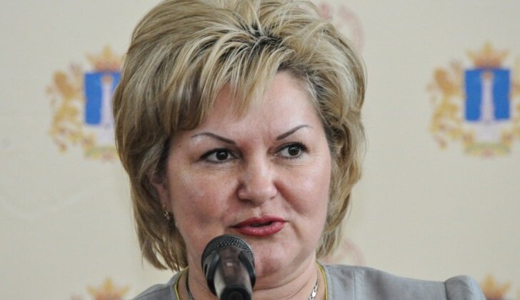 Чиновницу из Тюмени, сын которой засветился в порно-скандале, уволили - YouTube