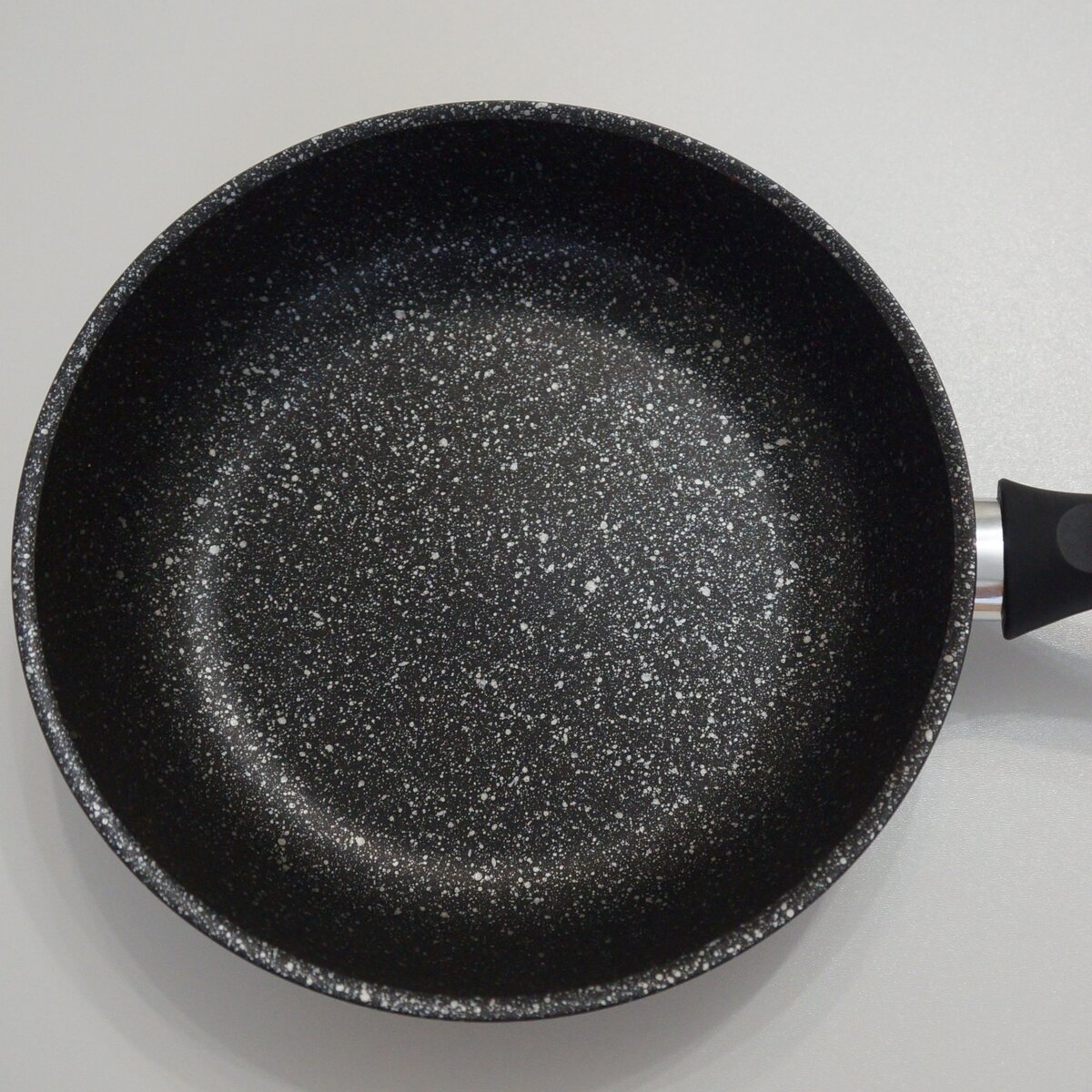 Сковорода Kukmara Marble Induction. Больше фото в галерее.