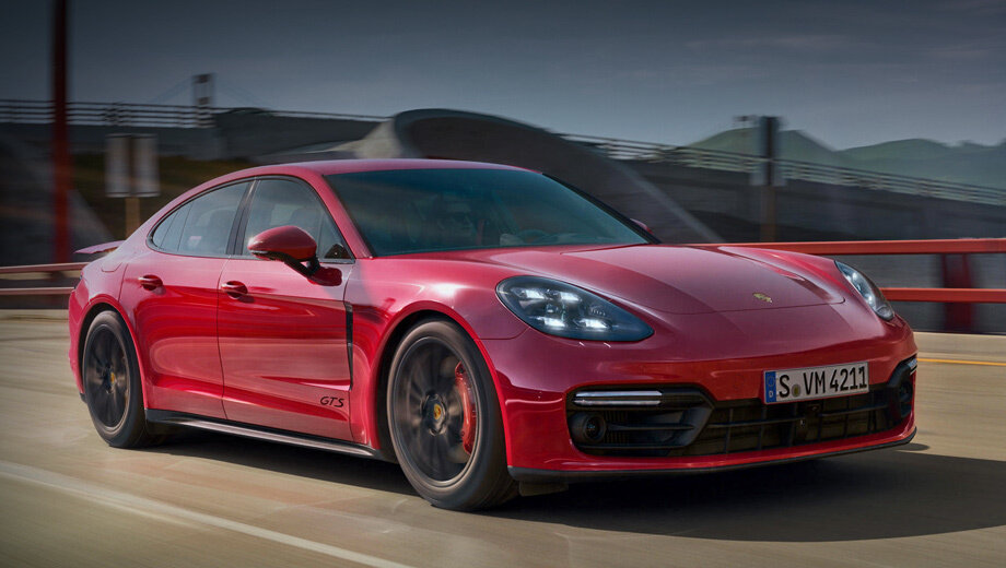 Porsche Panamera GTS / ≈ 6000000 