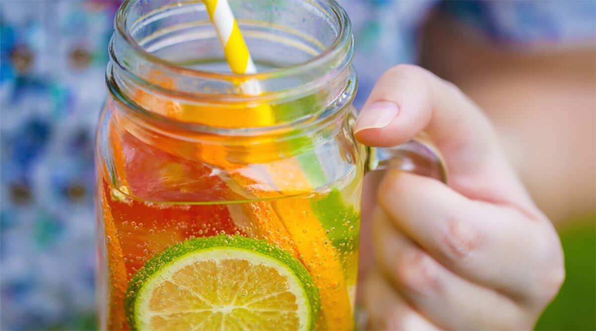 Апельсин, лимон, грейпфрукт и свежевыжатые соки цитрусовых оказывают профилактическое действие на образование камней.