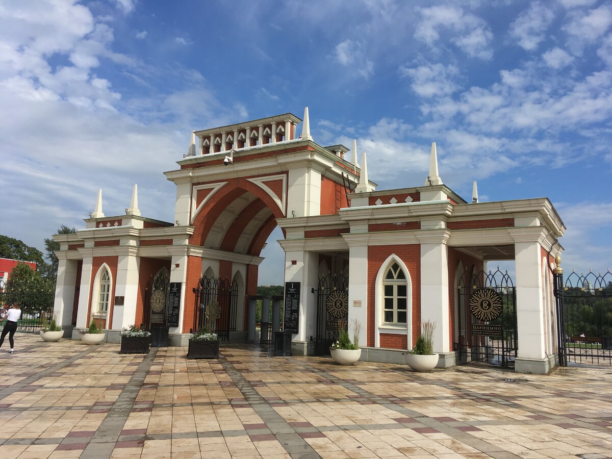 Дворец в Царицыно Центральная часть